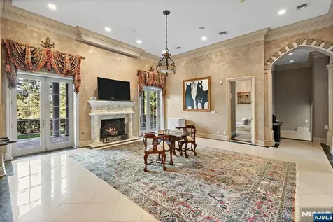 117 Truman Drive Cresskill NJ 07626