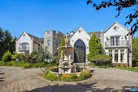 117 Truman Drive Cresskill NJ 07626