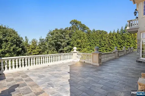 117 Truman Drive Cresskill NJ 07626