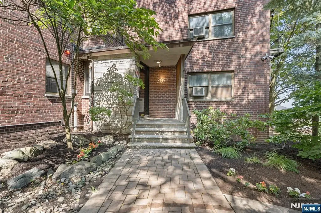 3071 Edwin Avenue Fort Lee NJ 07024
