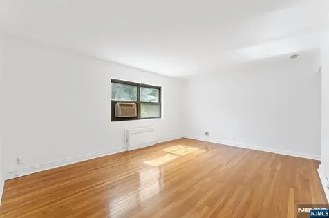 3071 Edwin Avenue Fort Lee NJ 07024
