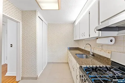 3071 Edwin Avenue Fort Lee NJ 07024