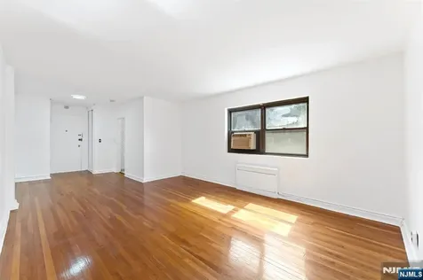 3071 Edwin Avenue Fort Lee NJ 07024
