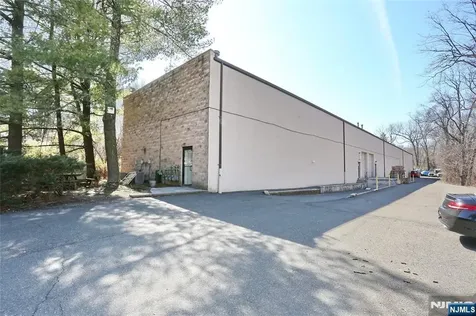 825 Windham Court Wyckoff NJ 07481