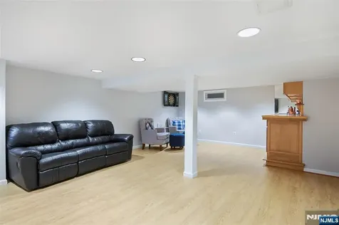 39-14 Romana Drive Fair Lawn NJ 07410