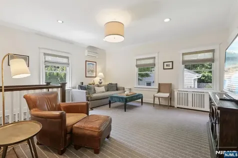 113 Sheridan Avenue Ho-ho-kus NJ 07423