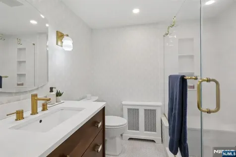 113 Sheridan Avenue Ho-ho-kus NJ 07423