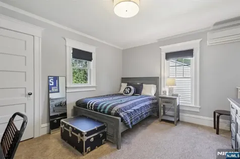 113 Sheridan Avenue Ho-ho-kus NJ 07423
