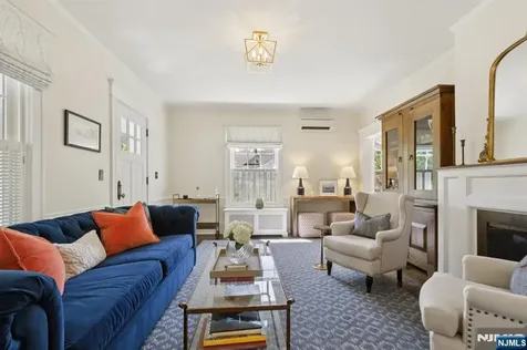 113 Sheridan Avenue Ho-ho-kus NJ 07423