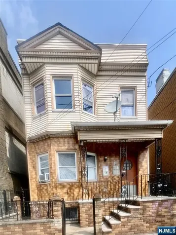 168 Christie Street Newark NJ 07105