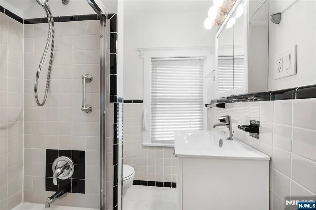 205 Chestnut Avenue Bogota NJ 07603