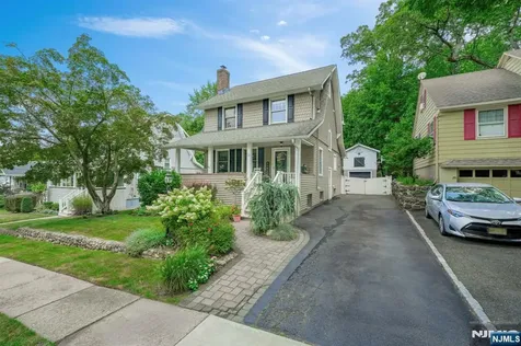 39 Payne Avenue Midland Park NJ 07432