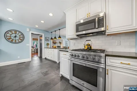 39 Payne Avenue Midland Park NJ 07432