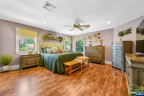 39 Payne Avenue Midland Park NJ 07432