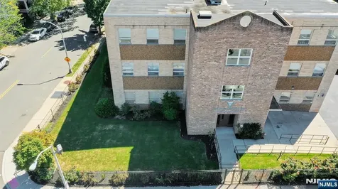 110 Grove Street East Orange NJ 07018