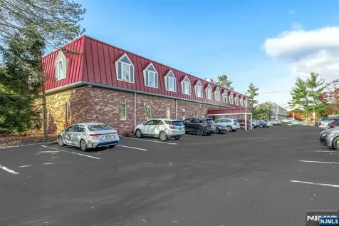 385 Clinton Avenue Wyckoff NJ 07481