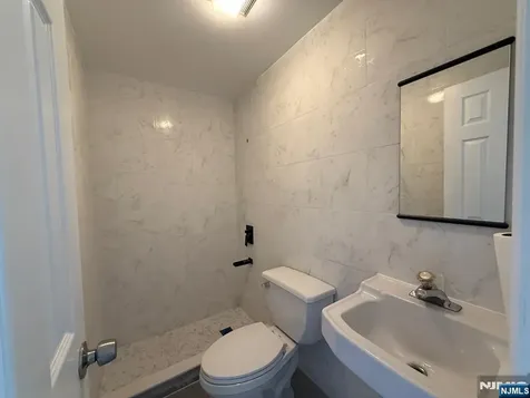 313 Cross Street Harrison NJ 07029