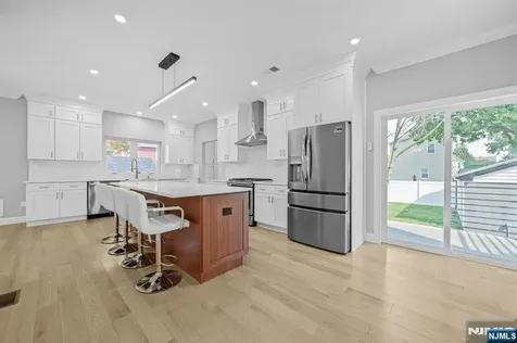 63 Grove Street Rutherford NJ 07070