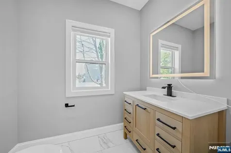 63 Grove Street Rutherford NJ 07070