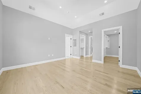 63 Grove Street Rutherford NJ 07070