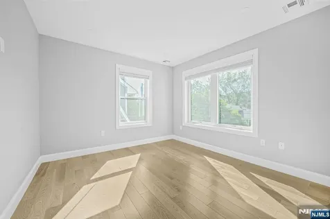 63 Grove Street Rutherford NJ 07070