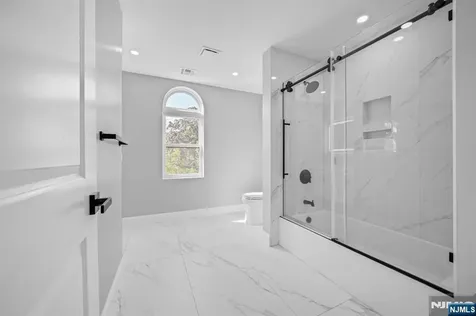 63 Grove Street Rutherford NJ 07070