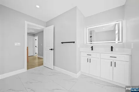63 Grove Street Rutherford NJ 07070