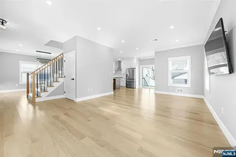 63 Grove Street Rutherford NJ 07070