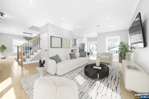 63 Grove Street Rutherford NJ 07070