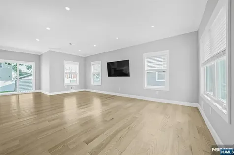 63 Grove Street Rutherford NJ 07070