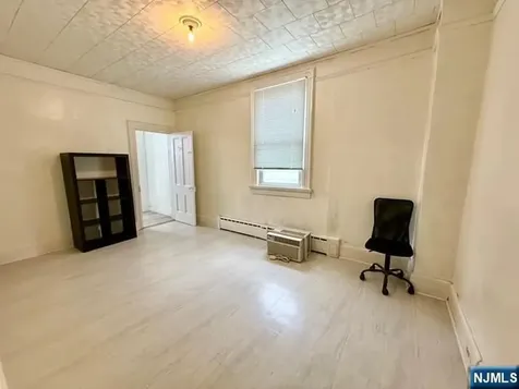 405 7th Street Harrison NJ 07029