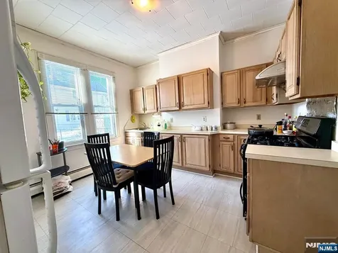 405 7th Street Harrison NJ 07029