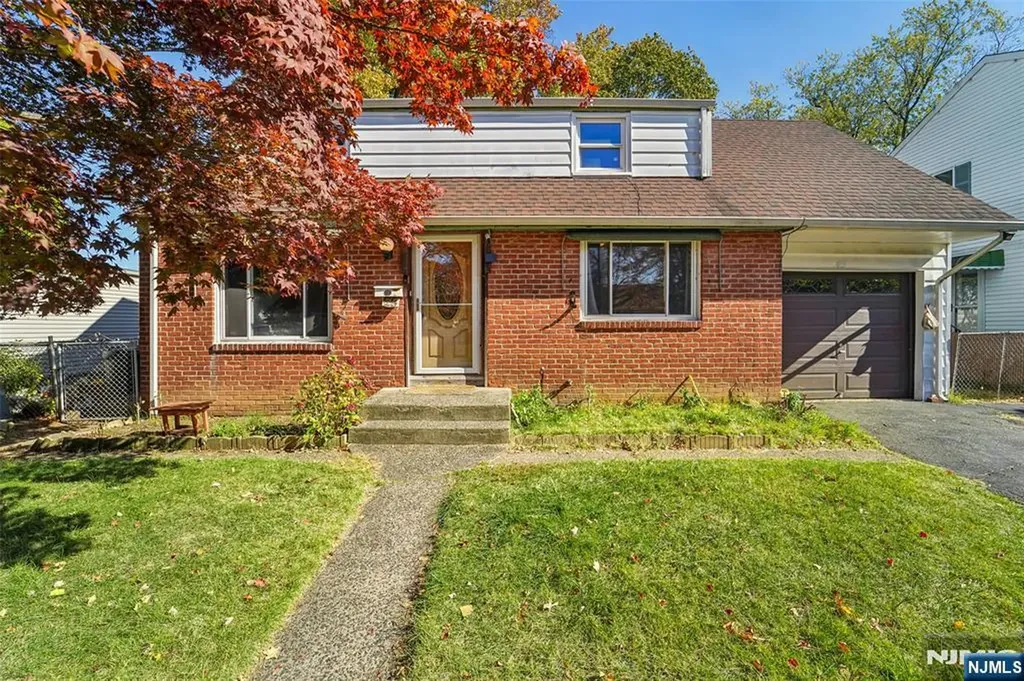 25 Clinton Park Drive Bergenfield NJ 07621