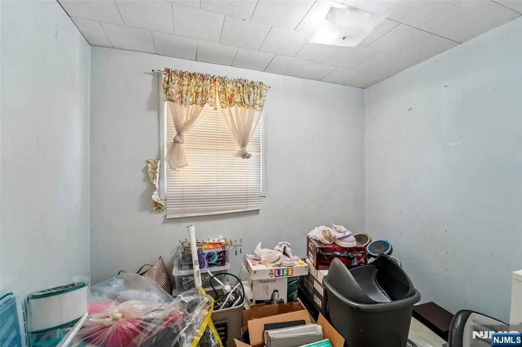 25 Clinton Park Drive Bergenfield NJ 07621