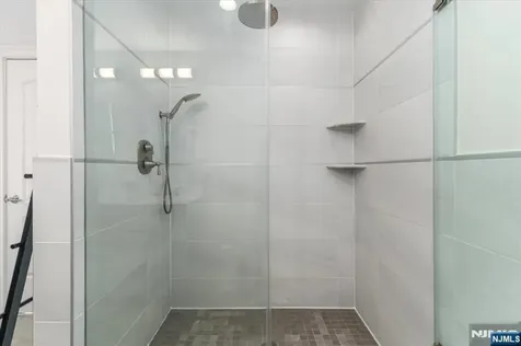180 Terrace Avenue Lodi NJ 07644