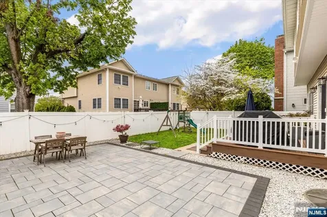 180 Terrace Avenue Lodi NJ 07644