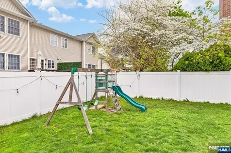 180 Terrace Avenue Lodi NJ 07644