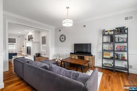 180 Terrace Avenue Lodi NJ 07644
