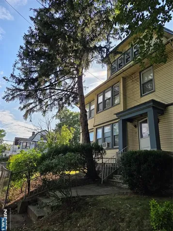 69 Parkview Terrace Newark NJ 07112