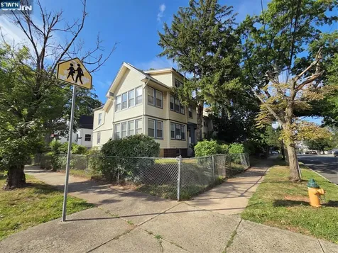 69 Parkview Terrace Newark NJ 07112