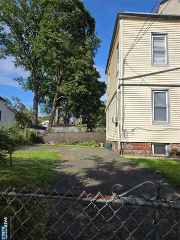 69 Parkview Terrace Newark NJ 07112