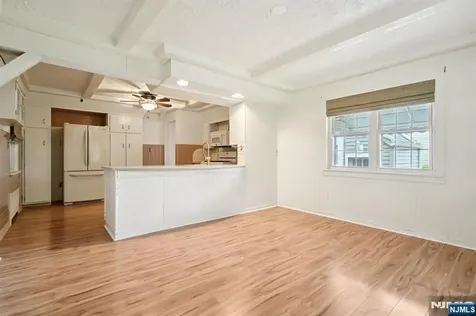 217 Mountain Way Lyndhurst NJ 07071