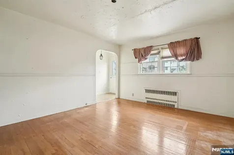 217 Mountain Way Lyndhurst NJ 07071