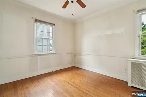217 Mountain Way Lyndhurst NJ 07071