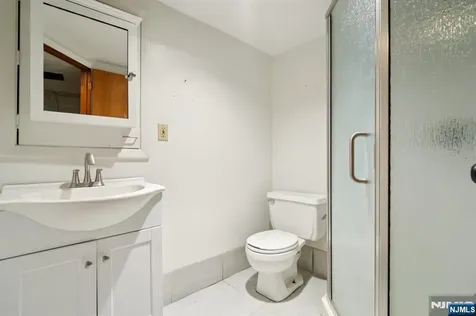 217 Mountain Way Lyndhurst NJ 07071
