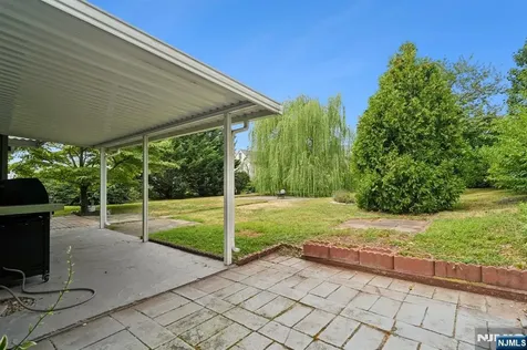 217 Mountain Way Lyndhurst NJ 07071