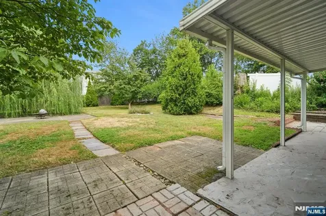 217 Mountain Way Lyndhurst NJ 07071