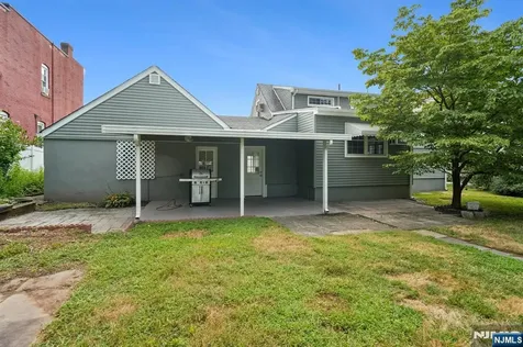 217 Mountain Way Lyndhurst NJ 07071