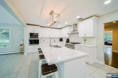 154 Madison Avenue Haworth NJ 07641