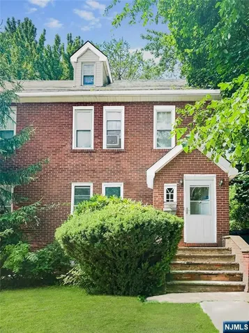 110 Fairview Avenue Teaneck NJ 07666